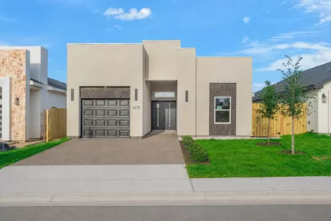 1415 Los Estribos Dr, Laredo, TX 78046