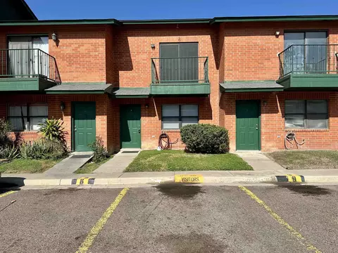 8915 Mcpherson Rd #8A, Laredo, TX 78045