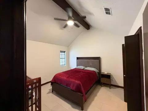 Bedroom - 153 Biscayne Lp, Laredo, TX 78045 photo 2 of 2