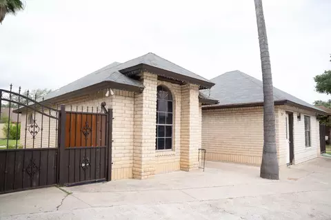 Exterior - 153 Biscayne Lp, Laredo, TX 78045 photo 3 of 9