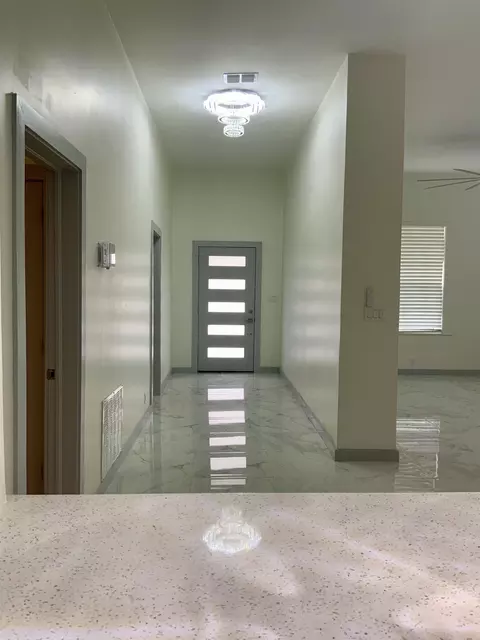 Entry Way - 919 Willow St, Laredo, TX 78040 photo 1 of 1