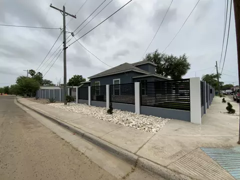 Exterior - 919 Willow St, Laredo, TX 78040 photo 5 of 9