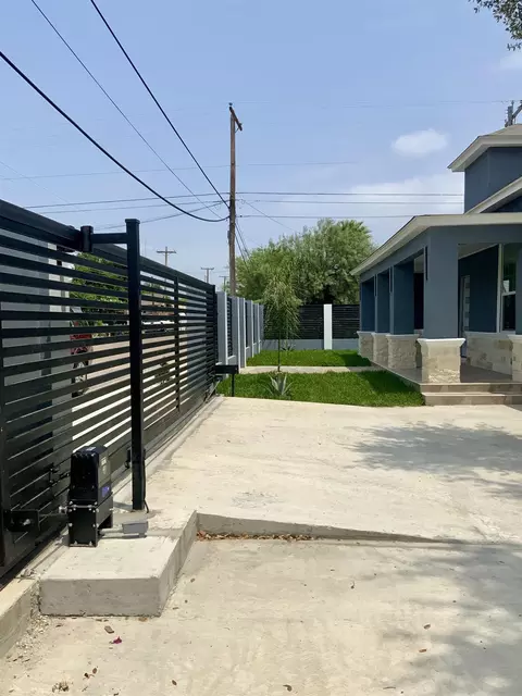 Other - 919 Willow St, Laredo, TX 78040 photo 2 of 9