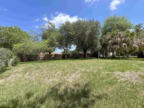 Exterior - 412 Longshadow Rd, Laredo, TX 78041 photo 9 of 9
