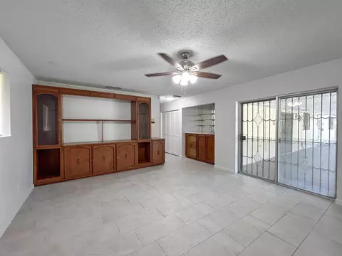 Living - 412 Longshadow Rd, Laredo, TX 78041 photo 8 of 10