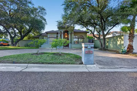 2602 Reynolds St, Laredo, TX 78043