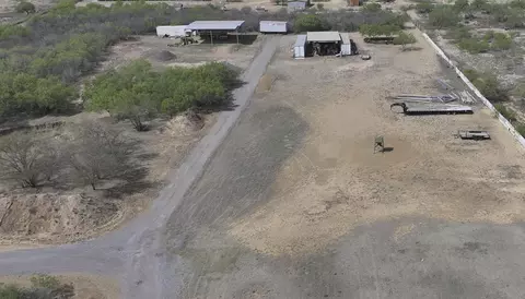 156 Well Ln, Laredo, TX 78045