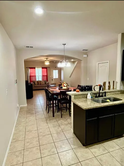 Entry Way - 114 Niagara Dr, Laredo, TX 78045 photo 1 of 1