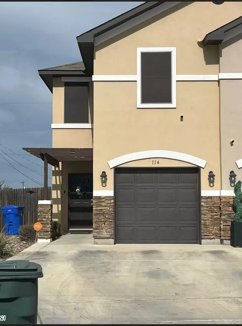 Exterior - 114 Niagara Dr, Laredo, TX 78045 photo 2 of 3