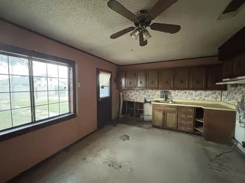 Kitchen - 128 Franklin St, Laredo, TX 78041 photo 1 of 1