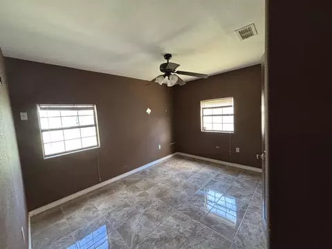 Bedroom - 128 Franklin St, Laredo, TX 78041 photo 5 of 6