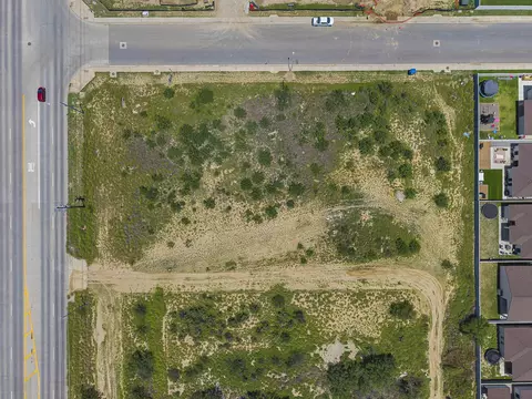 7019 Bartlett Ave, Laredo, TX 78041