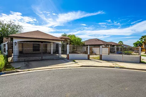 344 Lily Ln, Laredo, TX 78046
