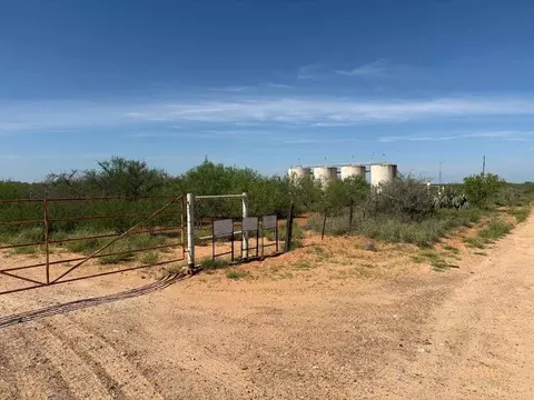 La Moca Hwy 83, Laredo, TX 78043