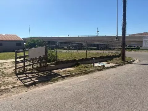1012 Vidaurri Ave, Laredo, TX 78040