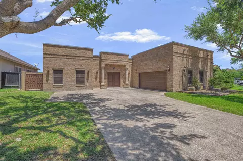 412 Baffin Bay Dr, Laredo, TX 78045