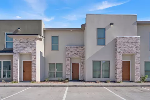 7613 King Arthurs Ct #7, Laredo, TX 78041