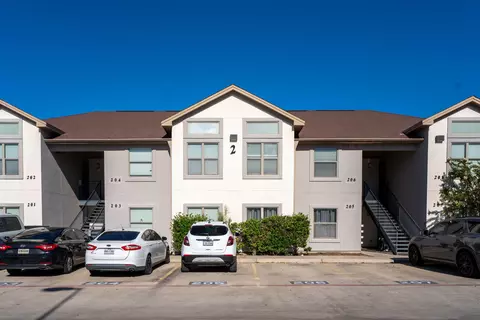 7607 King Arthurs Ct #205, Laredo, TX 78041