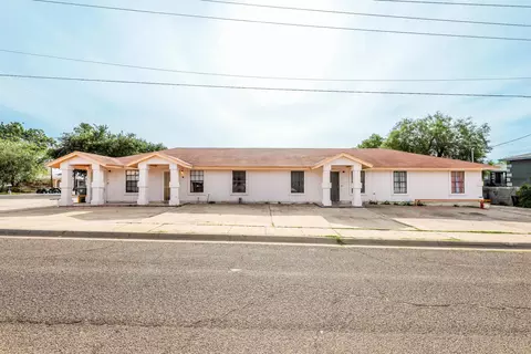 2620 Barrios St, Laredo, TX 78043