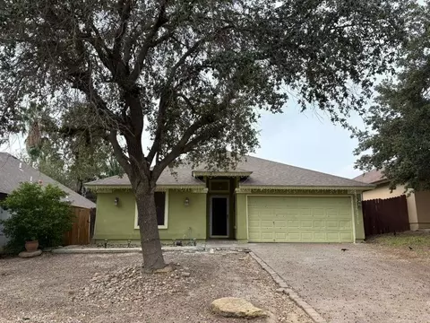 Exterior - 316 Cinnamon Teal Lp, Laredo, TX 78045 photo 2 of 4