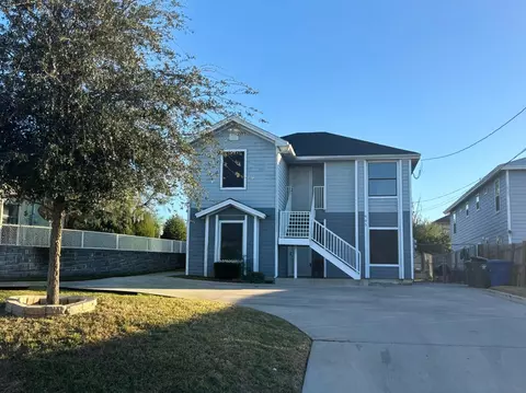 803 Fremont St, Laredo, TX 78040