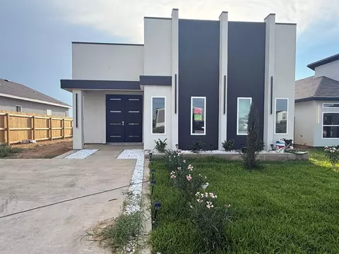 5066 Luna Grande Lp, Laredo, TX 78046