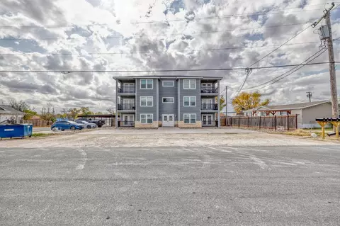 1200 W Houston St, Carrizo Springs, TX 78834