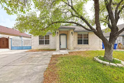 1851 Arctic Ct, Laredo, TX 78041