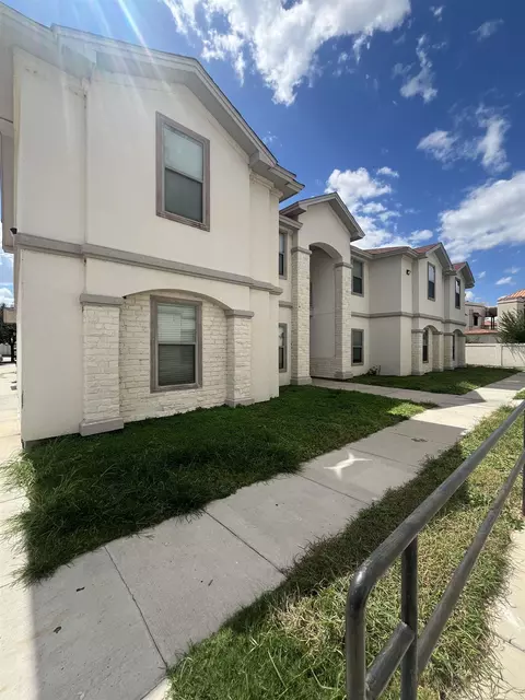 7615 Laguna Del Mar Ct #183, Laredo, TX 78041