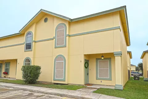 1000 Ranchway Dr #71, Laredo, TX 78045