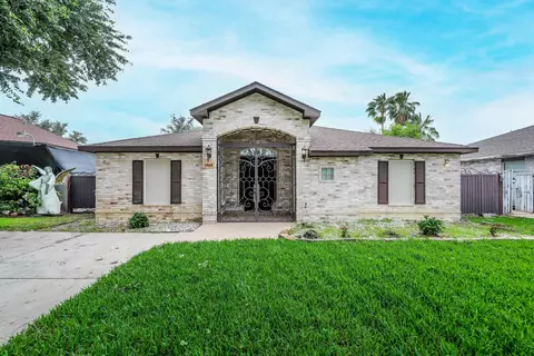 1924 Yukon Ln, Laredo, TX 78045