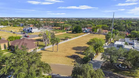 1213 St John Lp, Laredo, TX 78045 photo 5