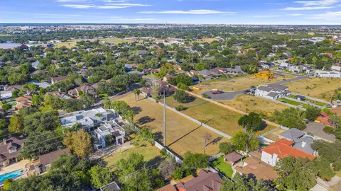 1213 St John Lp, Laredo, TX 78045 photo 16