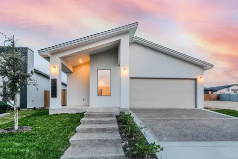 5805 Tavo Dr, Laredo, TX 78043