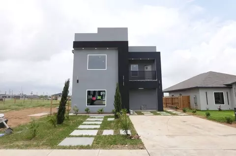 5060 Luna Grande Lp, Laredo, TX 78046