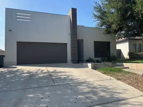 1210 Harlan St, Laredo, TX 78045