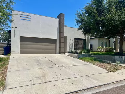 1210 Harlan St, Laredo, TX 78045