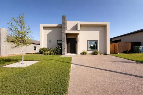 1704 Cordova Dr, Laredo, TX 78046
