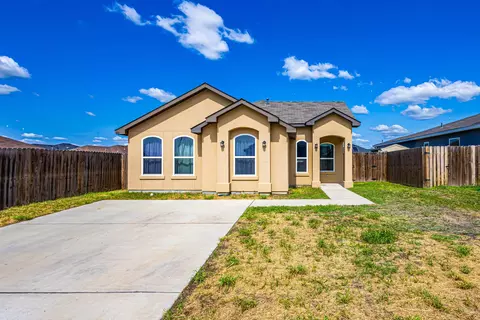 513 Graneros Ave, Laredo, TX 78046