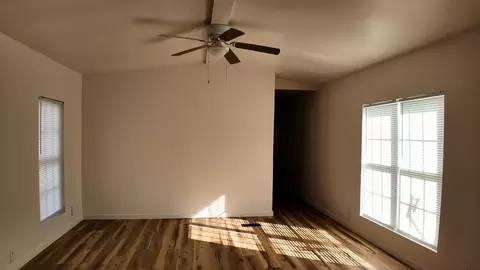803 E Calais E Pl, Laredo, TX 78045 photo 6