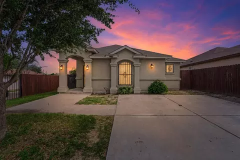 3219 Galveston St, Laredo, TX 78043