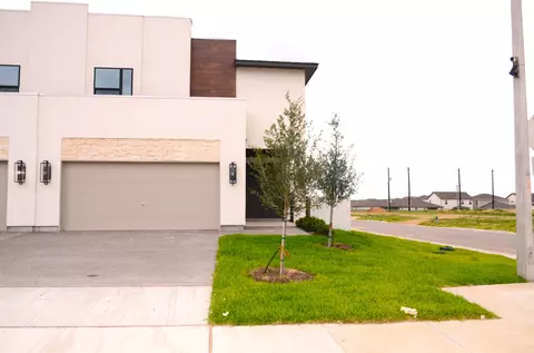 1027 Yellow Birch Dr #0, Laredo, TX 78045
