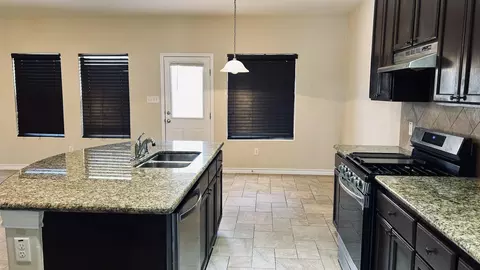 Kitchen - 332 Silverleaf Oak Dr, Laredo, TX 78045 photo 1 of 1