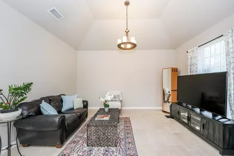 Other - 1207 Lyles Lp, Laredo, TX 78045 photo 4 of 12