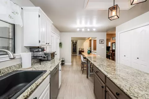 Entry Way - 1207 Lyles Lp, Laredo, TX 78045 photo 1 of 2