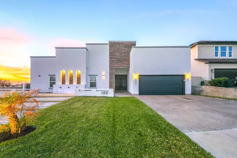 102 Cresta Dr, Laredo, TX 78045