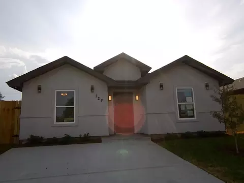 128 Leon Ave, Laredo, TX 78046