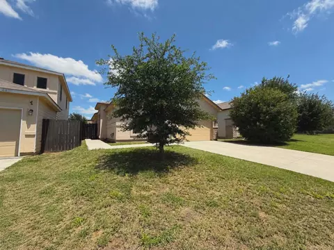 Exterior - 4423 Gloria Dr, Laredo, TX 78046 photo 3 of 4