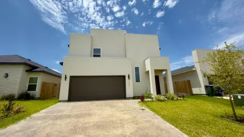 1521 Hebilla Ln, Laredo, TX 78046