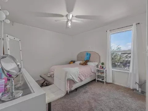 Bedroom - 6002 Narciso Dr, Laredo, TX 78043 photo 2 of 4